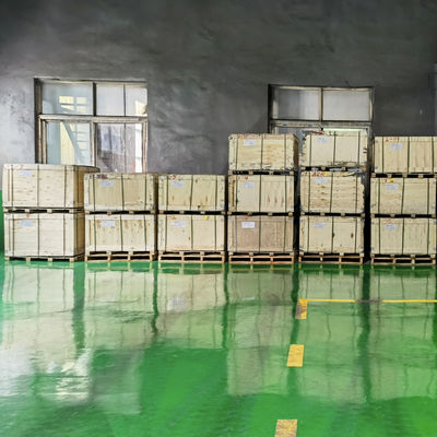 Bloco de grafite isostático EDM cinza escuro 120 Mpa Resistência à compressão