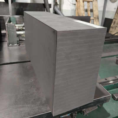 Rodas e blocos isostáticos de alta resistência para sinterização de revestimento de fundição e moldes
