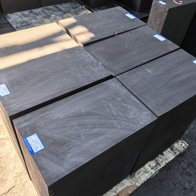 Rodas e blocos de grafite isostática para fabricação de barcas de grafite